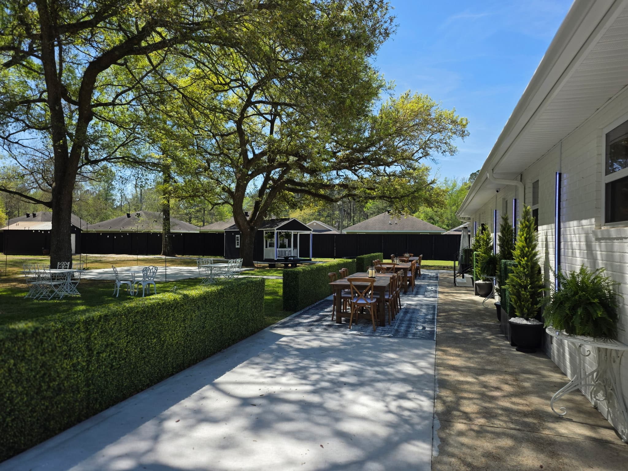 Reception pavilion with evening lighting